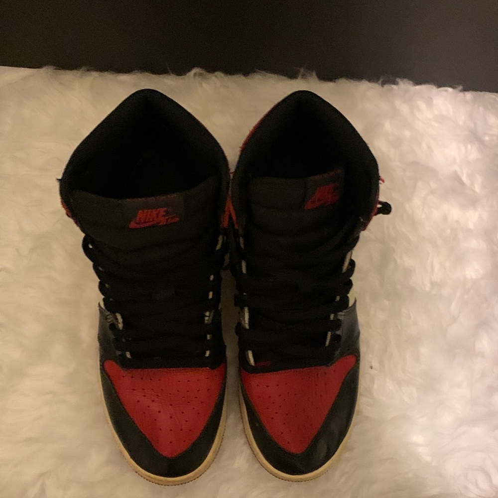 Nike Black and Red‎ Sneakers